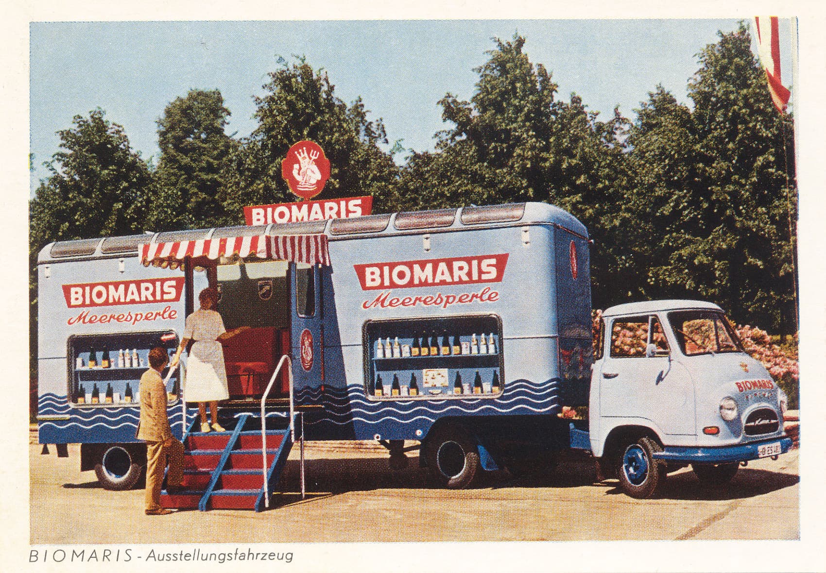 BIOMARIS Ausstellungsfahrzeug Historisches BIOMARIS Ausstellungsfahrzeug „Meeresperle“ mit Verkaufsstand und Produkten